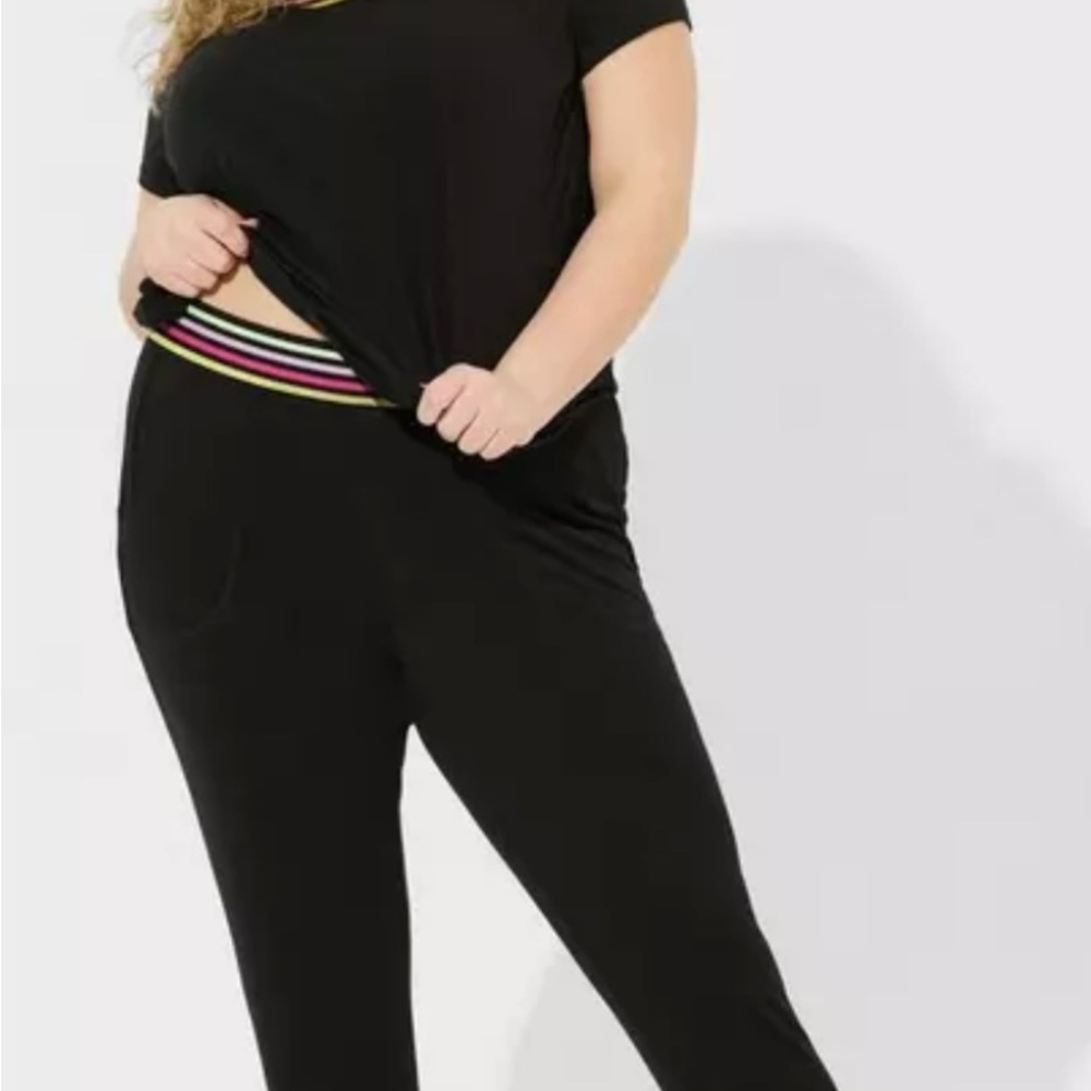 Torrid Vintage Slub Sleep Set, Top 4x, Bottom 3x, Bkack with Rainbow Detail